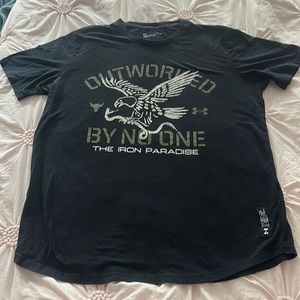 Like New Men's Project Rock XL t-shirt. Under Armour.